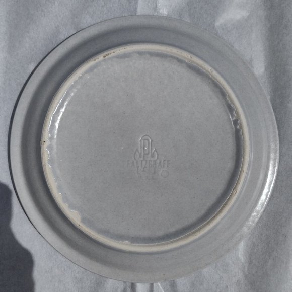 Vintage Pfaltzgraff Yorktowne Cup and Saucer - Picture 5 of 6